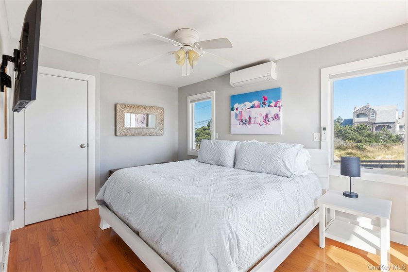 Introducing a rare oceanfront masterpiece in the coveted enclave - photo 19