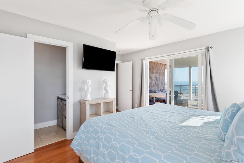Introducing a rare oceanfront masterpiece in the coveted enclave - photo 24