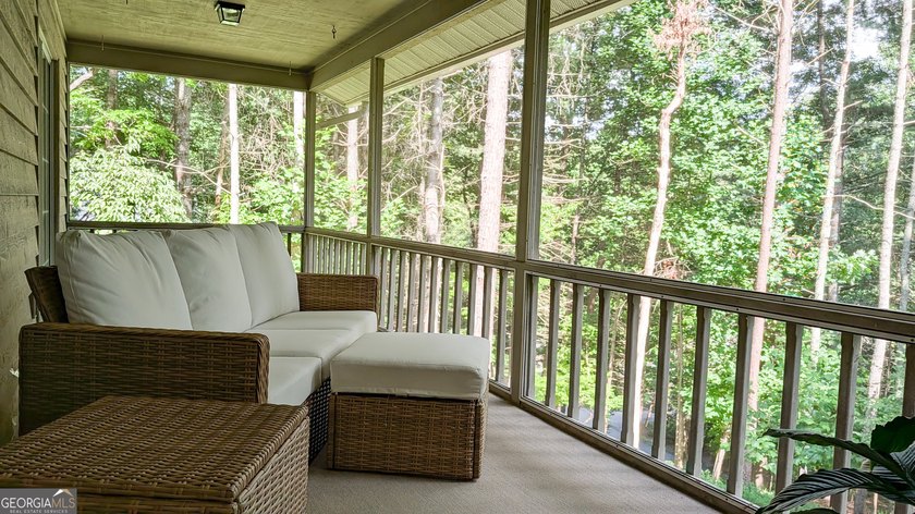 Welcome to 5302 Summerwood Lane, a very private home set high - photo 34