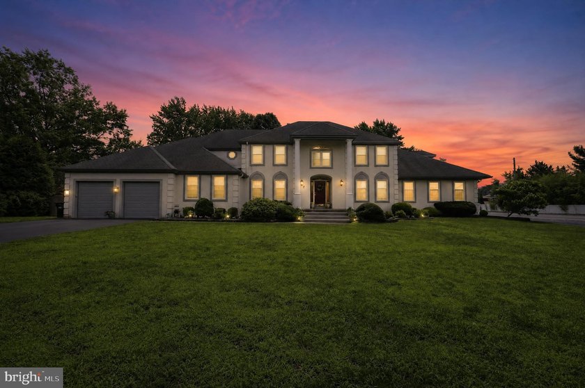Welcome to 2 Talon Ct, Sewell, NJ. Zoned Commercial and - photo 2