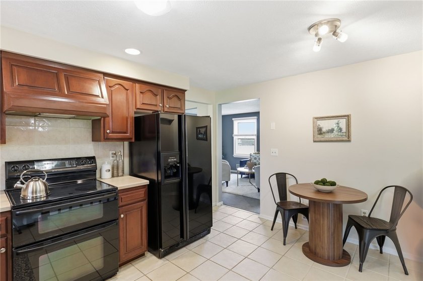 Welcome to 2 Casimir Circle in Rochester's 14617 ZIP code! - photo 13