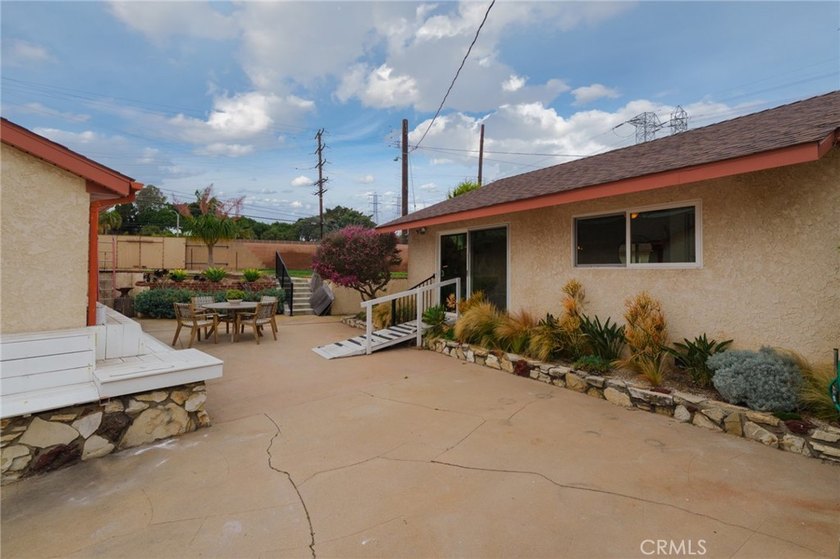 Excellent opportunity to own a home on an expansive 10,049 sq - photo 25
