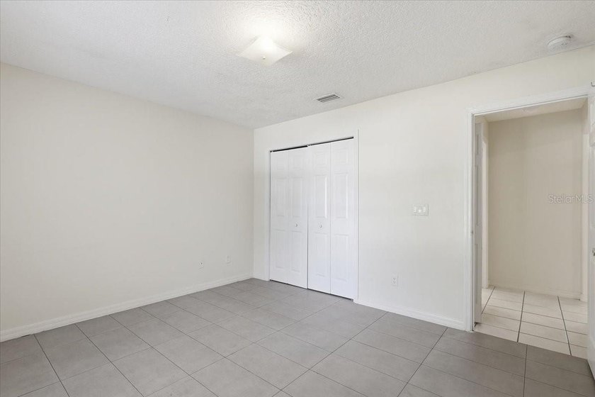 Investment opportunity awaits! This duplex offers two units - photo 16
