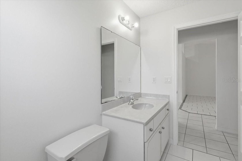 Investment opportunity awaits! This duplex offers two units - photo 22