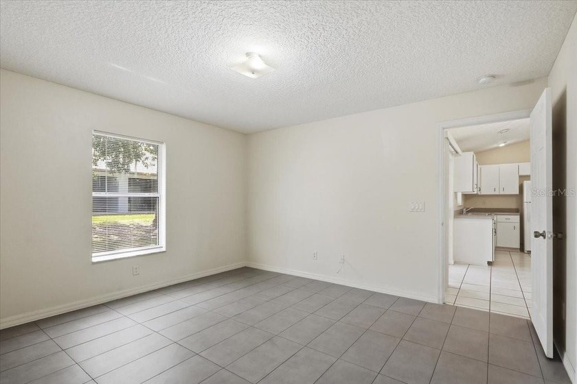 Investment opportunity awaits! This duplex offers two units - photo 23