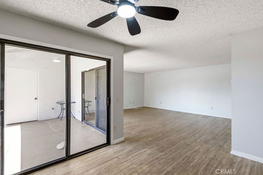 COME HOME TO THIS BEAUTIFUL 2 BED - 2 BATHS - 1 CAR GARAGE 2ND - photo 10