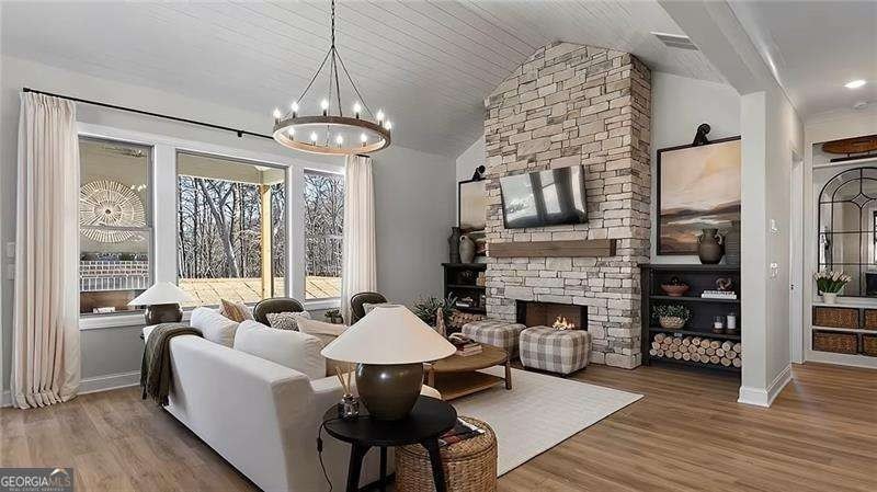 New Construction JW COLLECTION 3 Bedroom 3 Bath Home in Lake - photo 8
