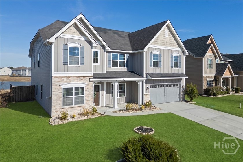 Bring an offer! Spacious home with pond views and a well-planned - photo 15