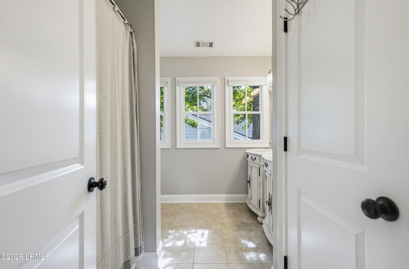 The perfect cottage in Old Shell Point! Full of Lowcountry charm - photo 35