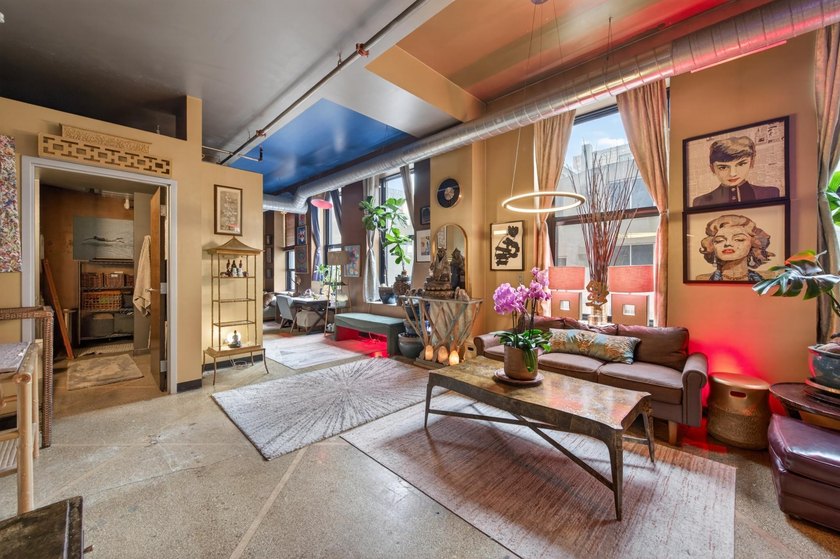 Welcome to urban living in the heart of downtown St. Paul! This - photo 4