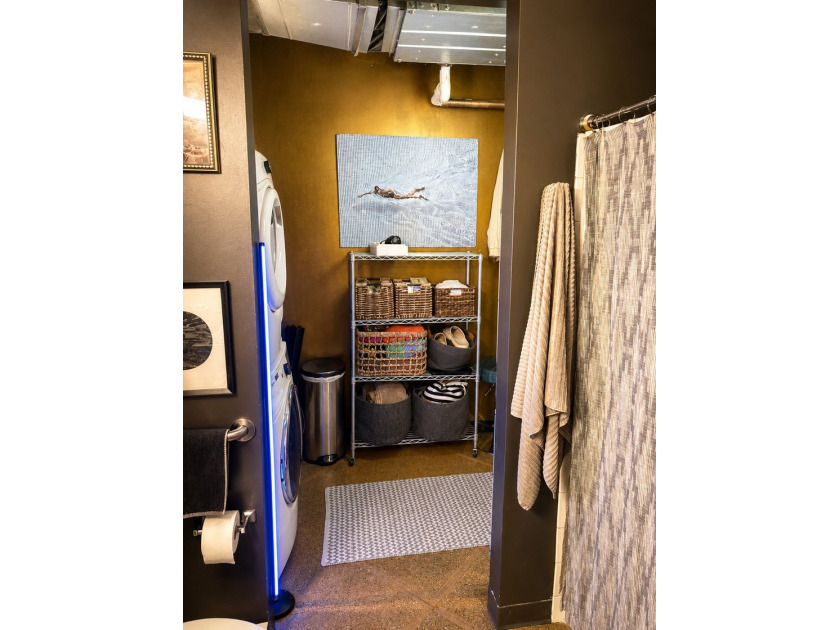 Welcome to urban living in the heart of downtown St. Paul! This - photo 10