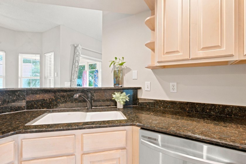 Welcome to one of Navarre's most sought-after neighborhoods--Tom - photo 27