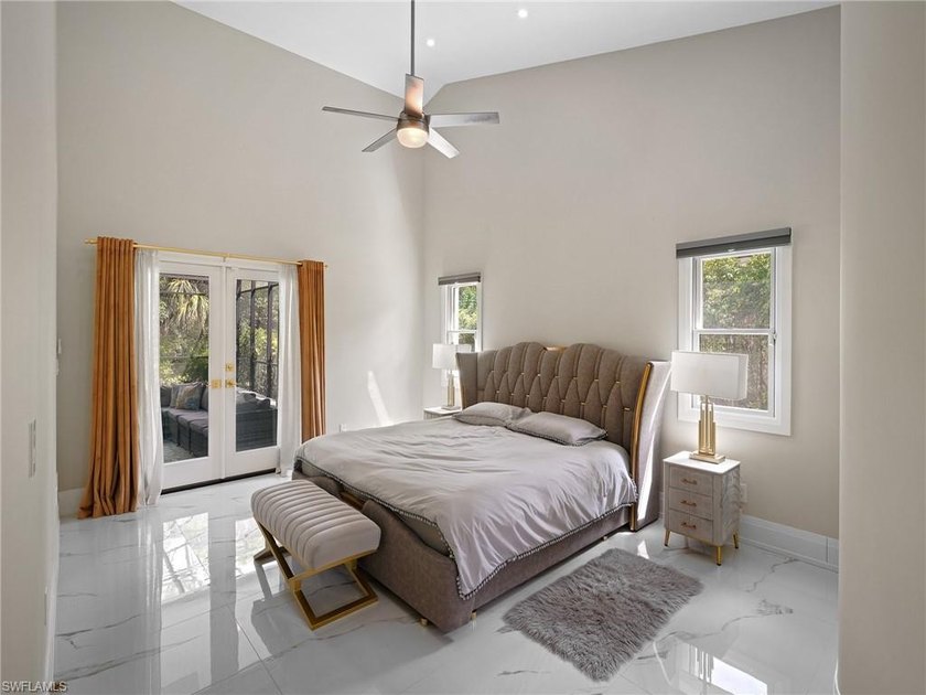 Exquisite Fully Remodeled Hawksridge Pool Home! Beautifully - photo 6