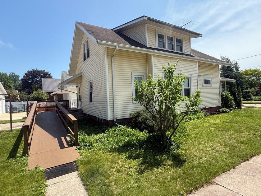 This charming 4-bedroom home sits on a desirable corner lot and - photo 37
