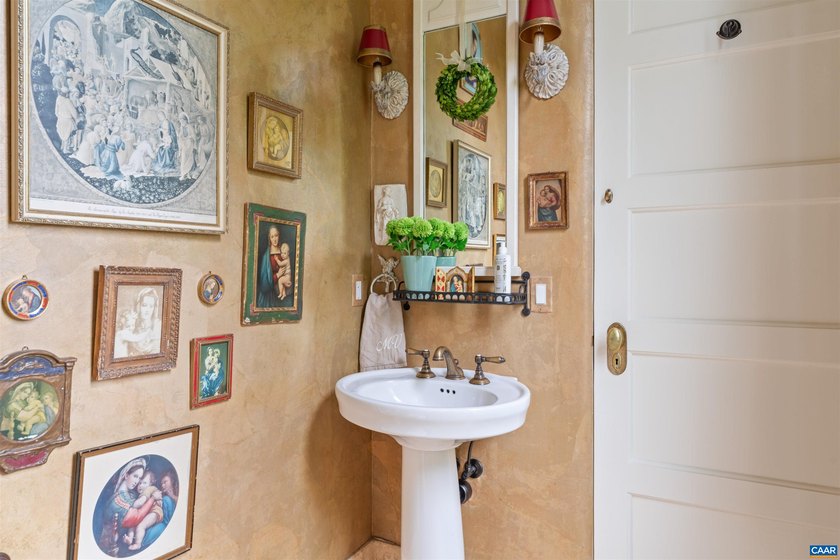 Set amidst 17 beautifully landscaped acres, Monte Ventoso is an - photo 22