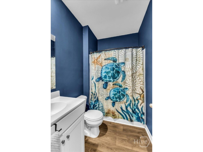 This 2-story, 5-bedroom, 3-bathroom beauty has laid all its - photo 23