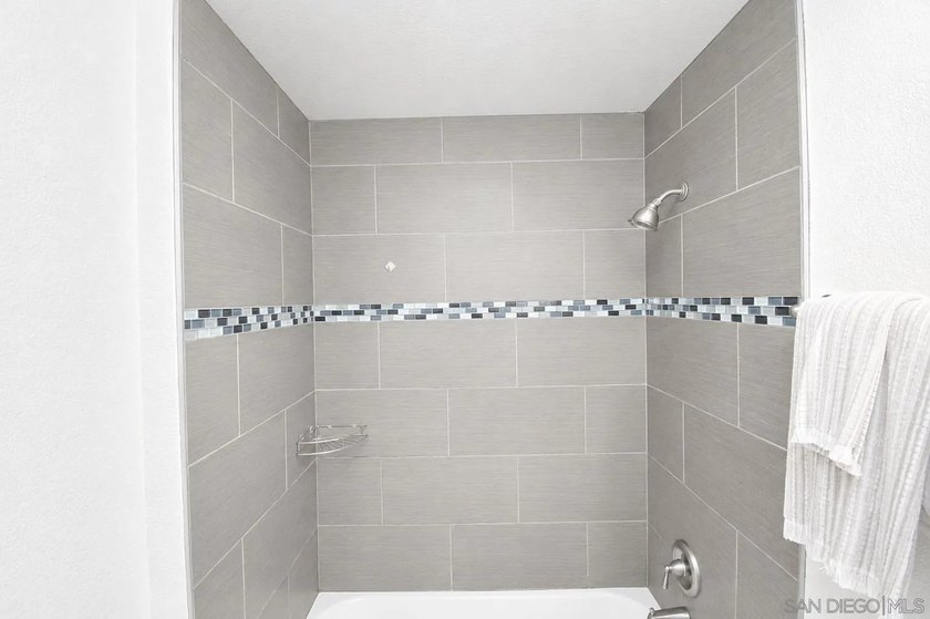 UPGRADED SINGLE STORY 3 BEDROOM AT TUCKED AWAY AT END OF - photo 25