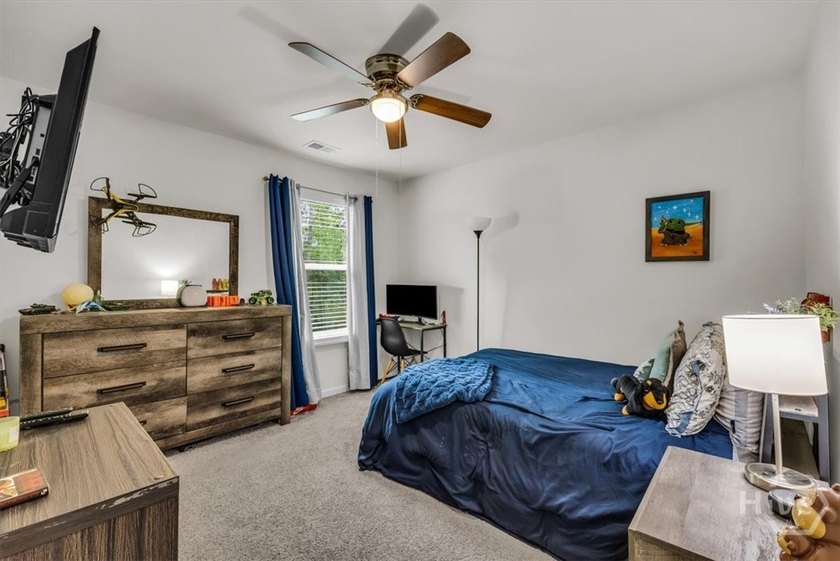 This 2-story, 5-bedroom, 3-bathroom beauty has laid all its - photo 41