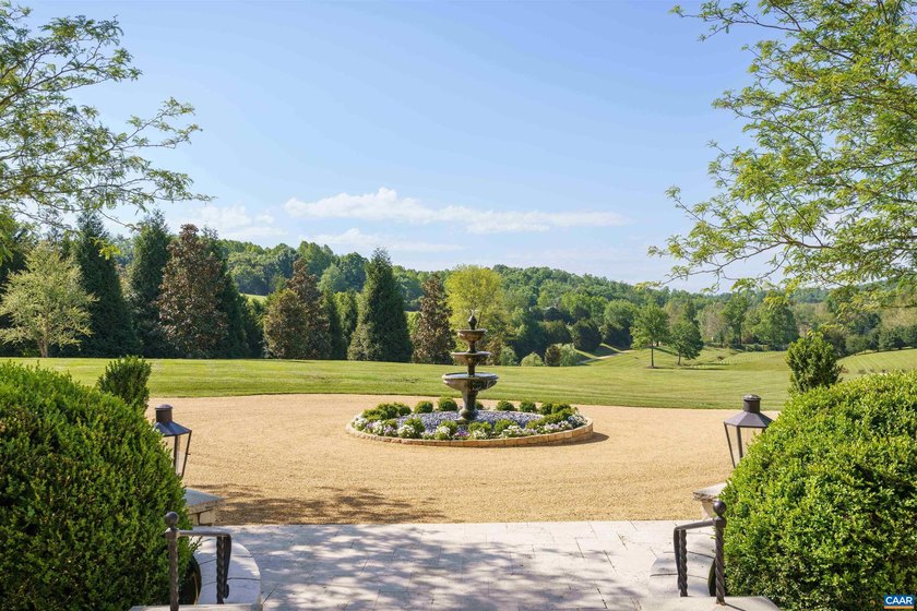 Set amidst 17 beautifully landscaped acres, Monte Ventoso is an - photo 50