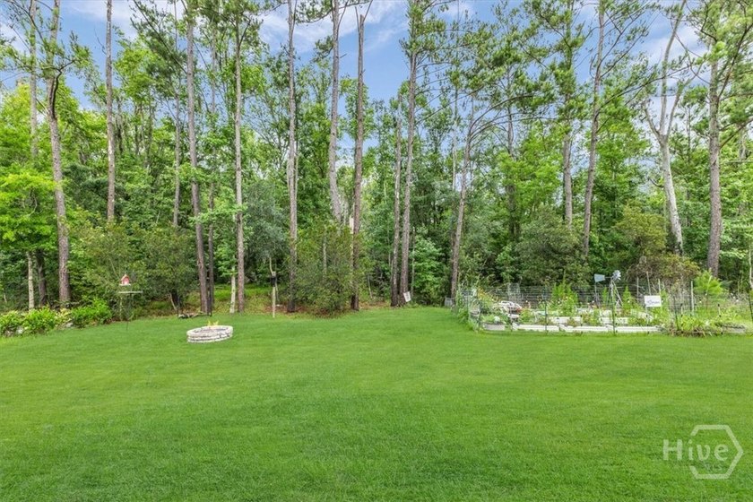 This 2-story, 5-bedroom, 3-bathroom beauty has laid all its - photo 50