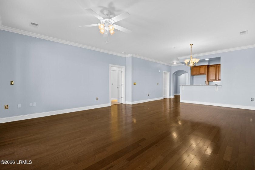 Welcome to Hamilton Village, where breathtaking panoramic views - photo 14