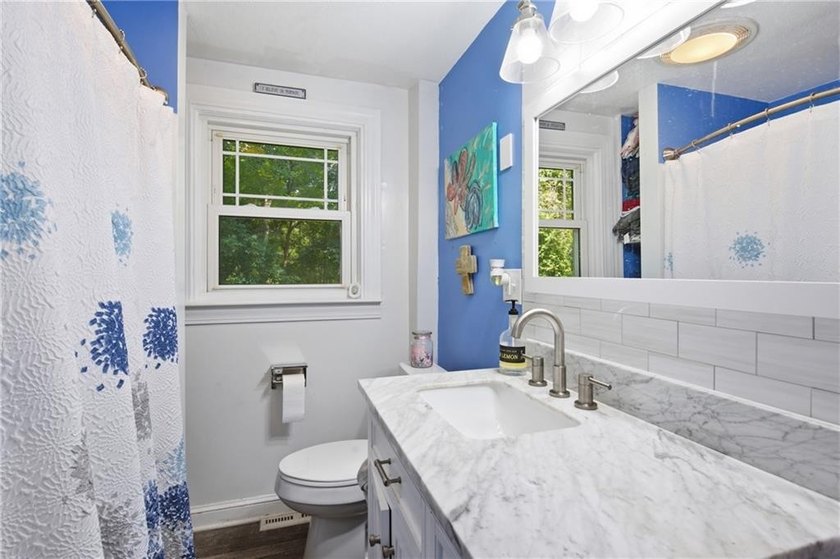 Charming cottage located in the desirable Plum Point Shores - photo 15