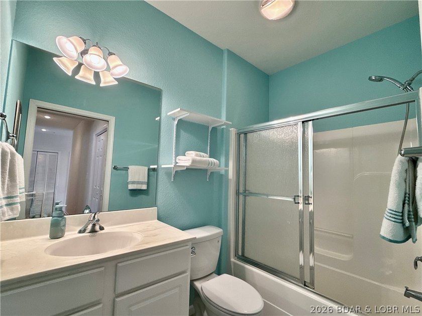 Welcome to the beautiful, peaceful Hyd-A-Way Cove condo complex - photo 17