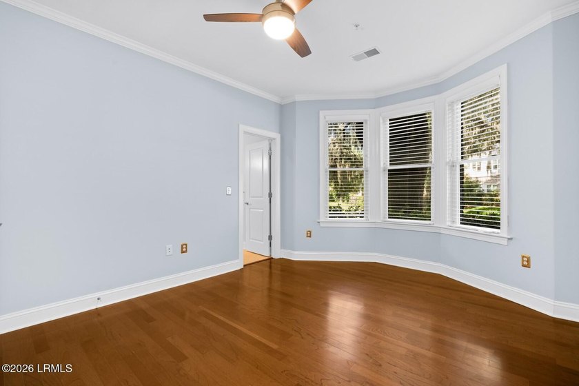 Welcome to Hamilton Village, where breathtaking panoramic views - photo 33