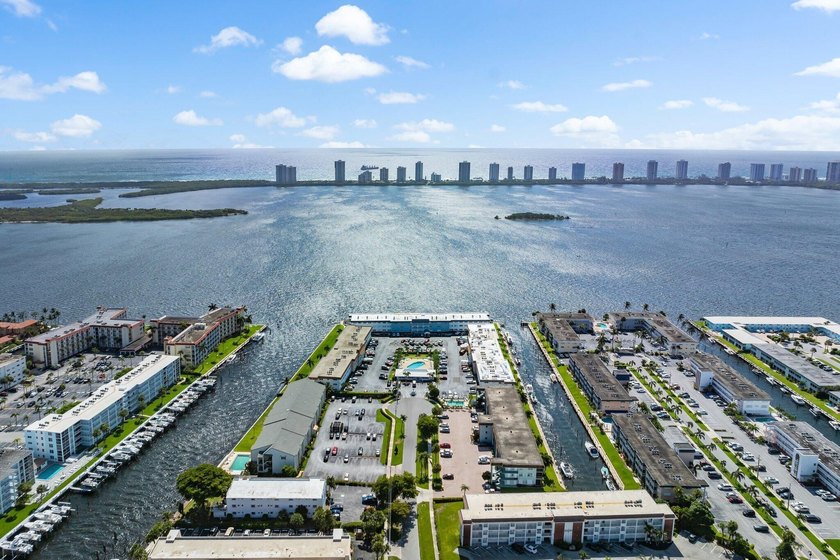 55+ Intracoastal community - now reduced $15,000 and priced well - photo 42