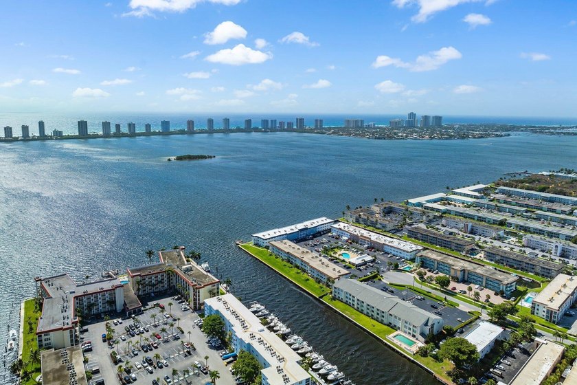 55+ Intracoastal community - now reduced $15,000 and priced well - photo 43