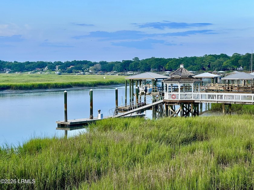 Welcome to Hamilton Village, where breathtaking panoramic views - photo 45