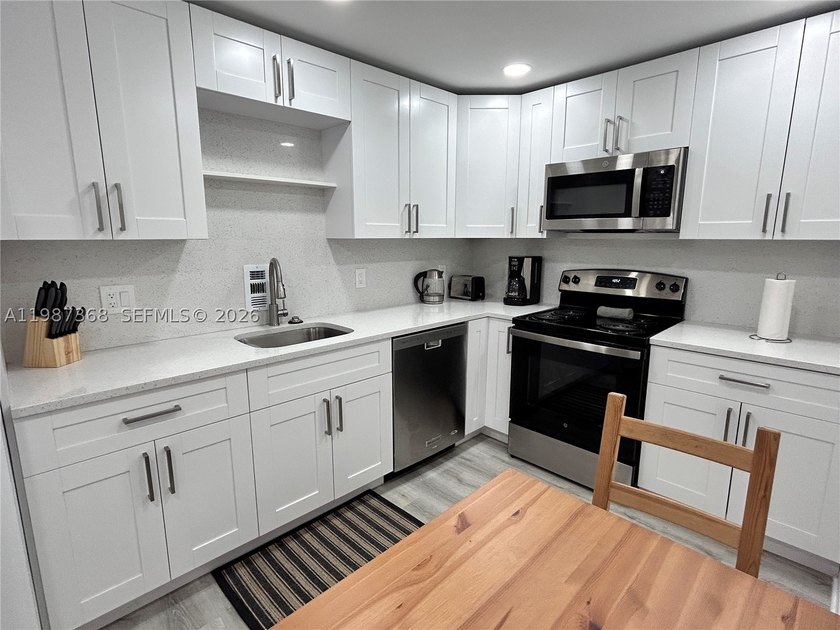 Turnkey investment opportunity! This beautifully remodeled - photo 22