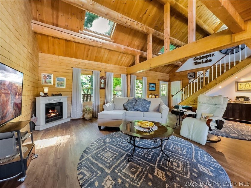 PRICE IMPROVEMENT! Welcome to your dream sanctuary, an inviting - photo 23