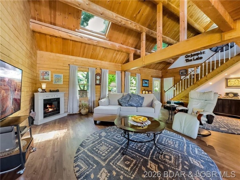 PRICE IMPROVEMENT! Welcome to your dream sanctuary, an inviting - photo 23