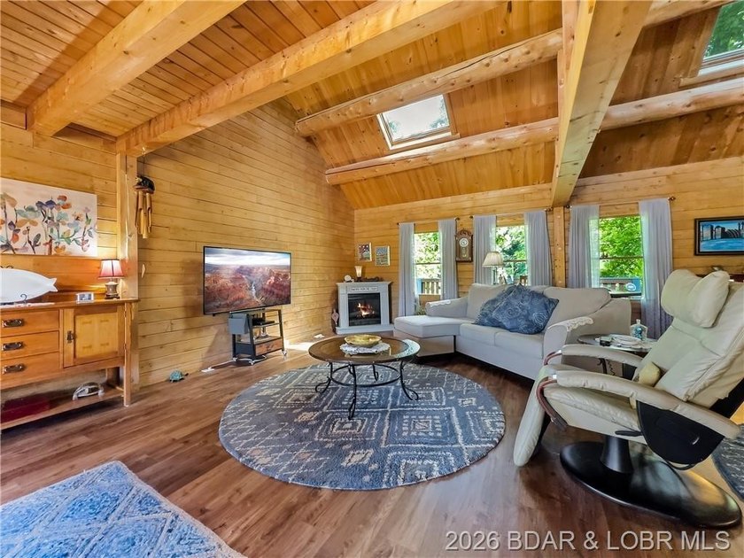 PRICE IMPROVEMENT! Welcome to your dream sanctuary, an inviting - photo 25