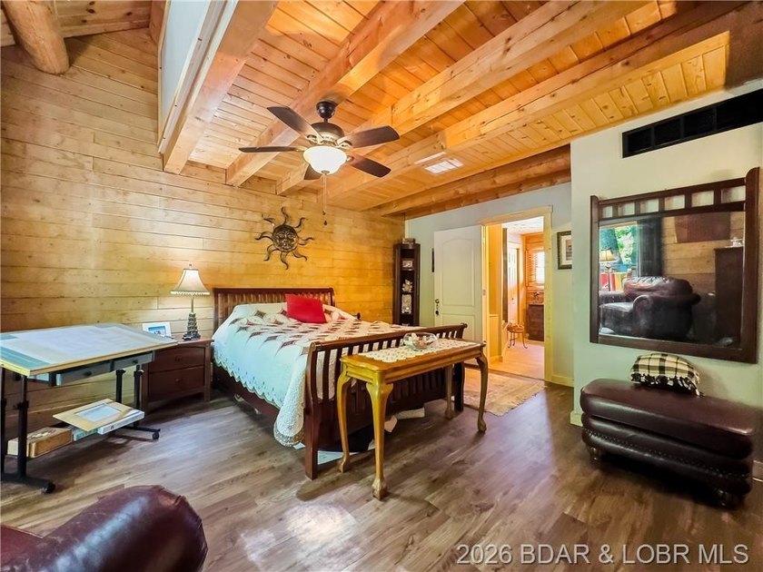 PRICE IMPROVEMENT! Welcome to your dream sanctuary, an inviting - photo 30