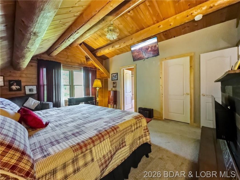 PRICE IMPROVEMENT! Welcome to your dream sanctuary, an inviting - photo 43