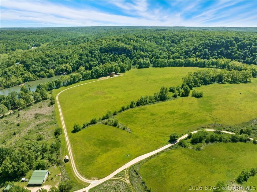 PRICE IMPROVEMENT! Welcome to your dream sanctuary, an inviting - photo 46