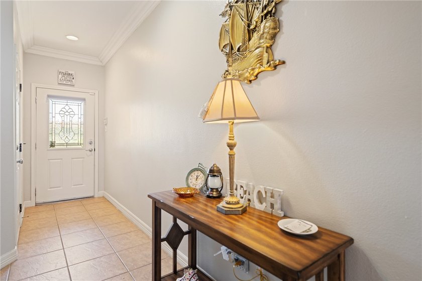 Experience life on the water in this fully furnished 3-bedroom - photo 3