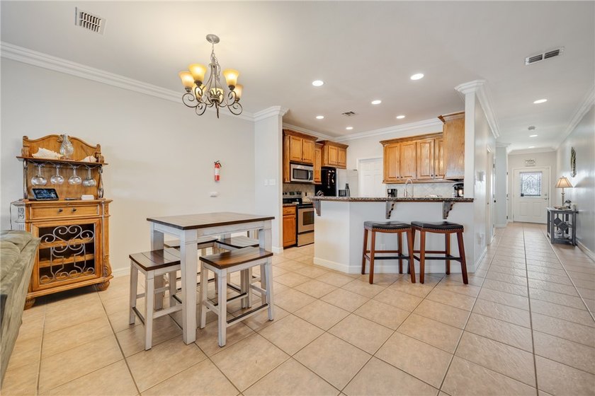 Experience life on the water in this fully furnished 3-bedroom - photo 9
