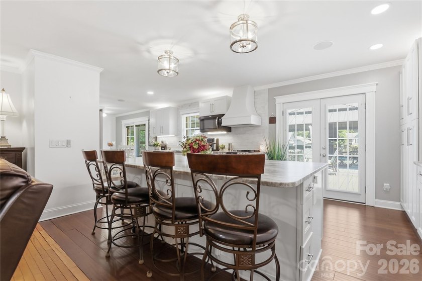 Welcome to this stunning all brick home in Hunters Creek Estates - photo 11