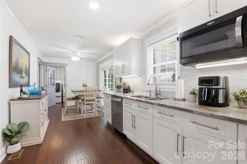 Welcome to this stunning all brick home in Hunters Creek Estates - photo 13