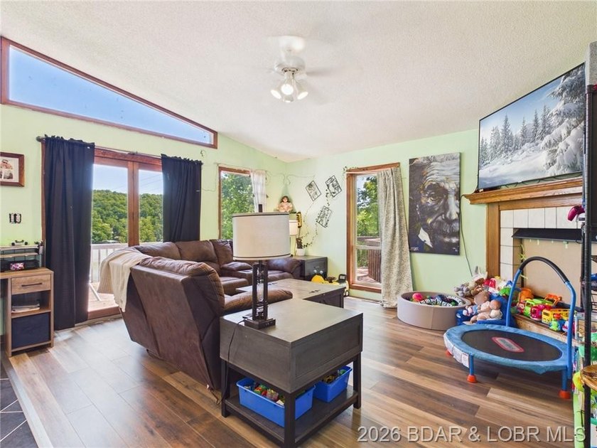 Stunning lake views and immense value await at this 5-bed - photo 15
