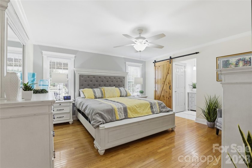 Welcome to this stunning all brick home in Hunters Creek Estates - photo 19