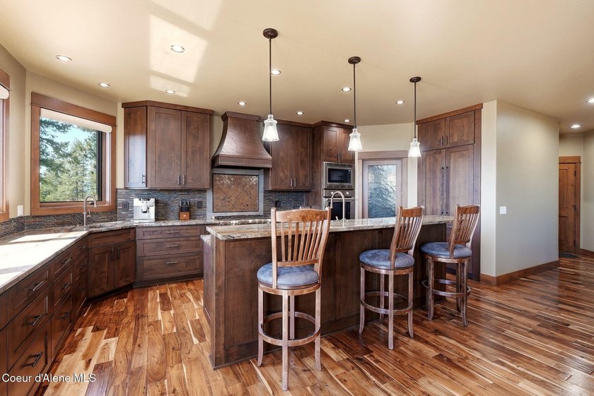 Perched to capture dramatic, sweeping views of Lake Pend Oreille - photo 24
