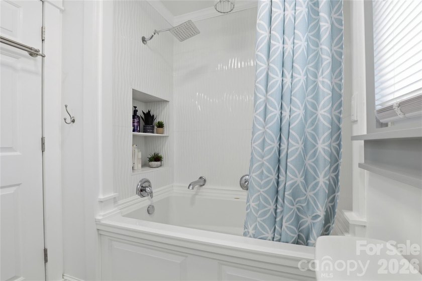 Welcome to this stunning all brick home in Hunters Creek Estates - photo 24
