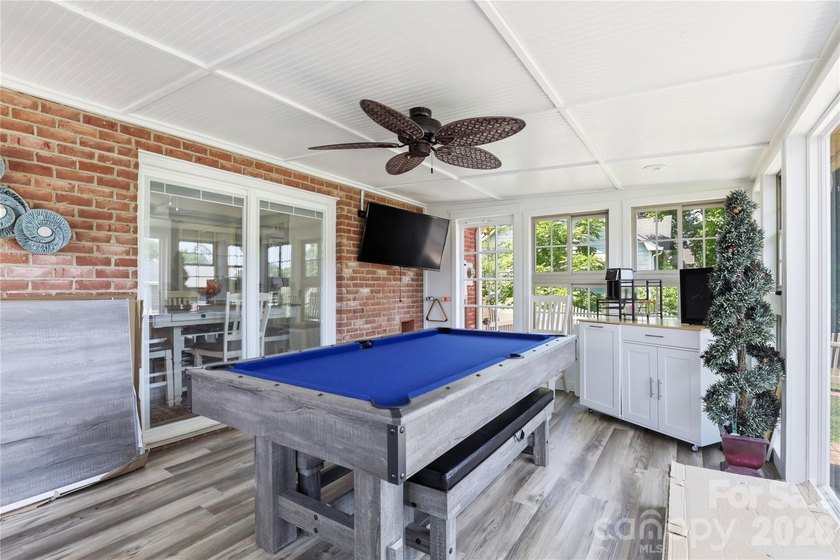 Welcome to this stunning all brick home in Hunters Creek Estates - photo 27