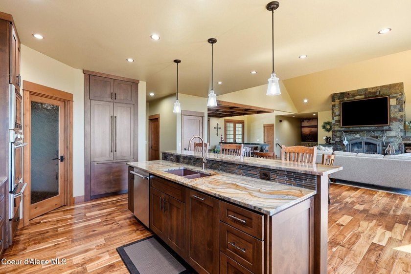 Perched to capture dramatic, sweeping views of Lake Pend Oreille - photo 31