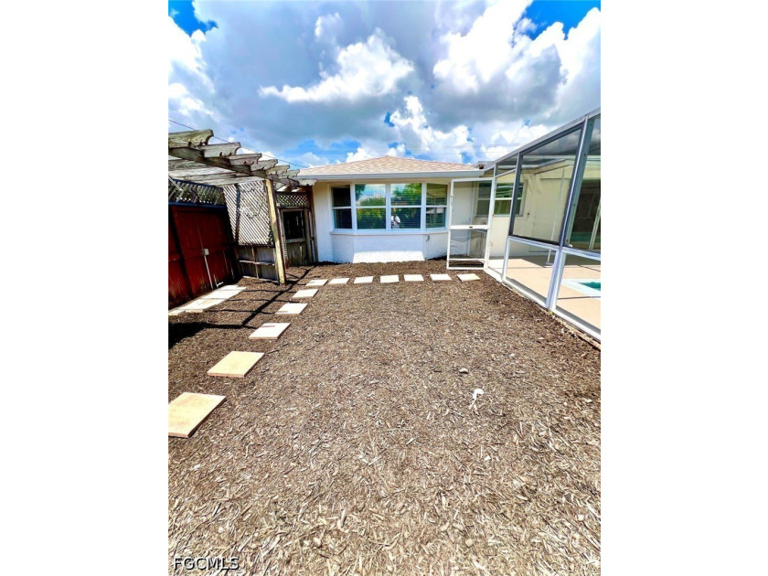 Seller is offering a **$4,000 credit toward buyer closing costs - photo 31
