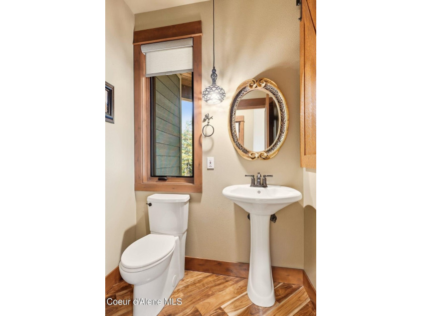 Perched to capture dramatic, sweeping views of Lake Pend Oreille - photo 34